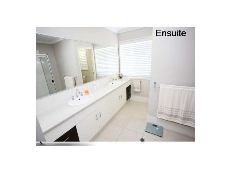 13 FULMAR COURT, Burrum Heads QLD 4659