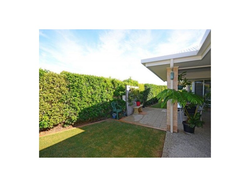 13 FULMAR COURT, Burrum Heads QLD 4659