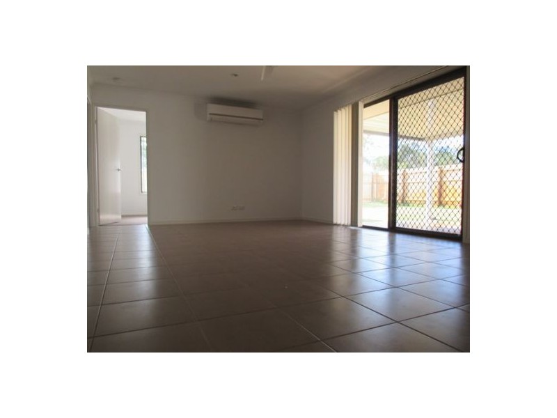 8 Corella Street, Kawungan QLD 4655