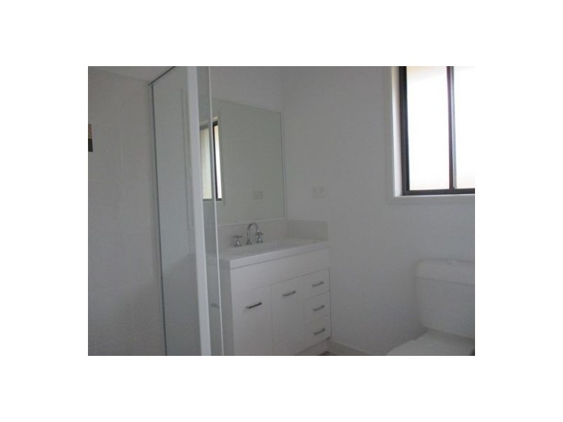 8 Corella Street, Kawungan QLD 4655