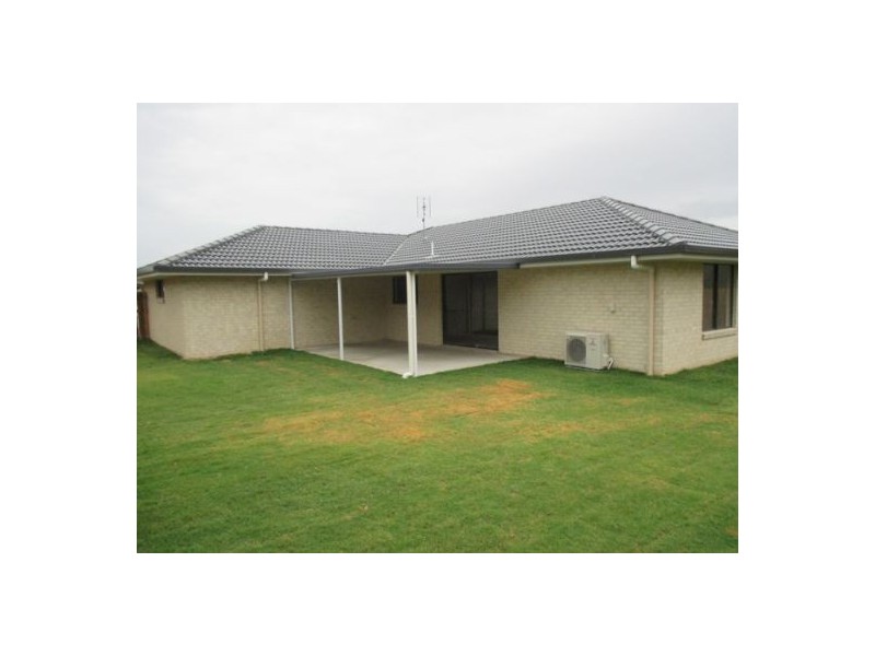 8 Corella Street, Kawungan QLD 4655