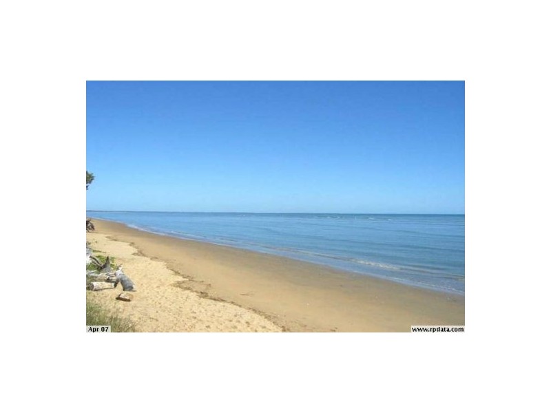 114 SEMPFS  ROAD, Dundowran Beach QLD 4655