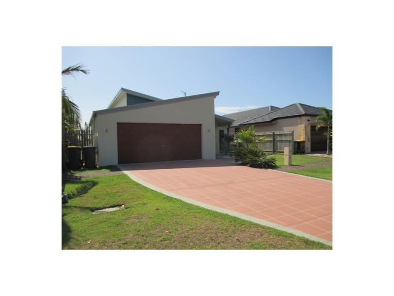 13 Lady Nelson Drive, Eli Waters QLD 4655