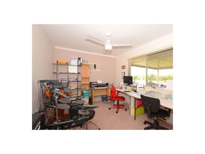 57 ROSEWOOD AVENUE, Wondunna QLD 4655