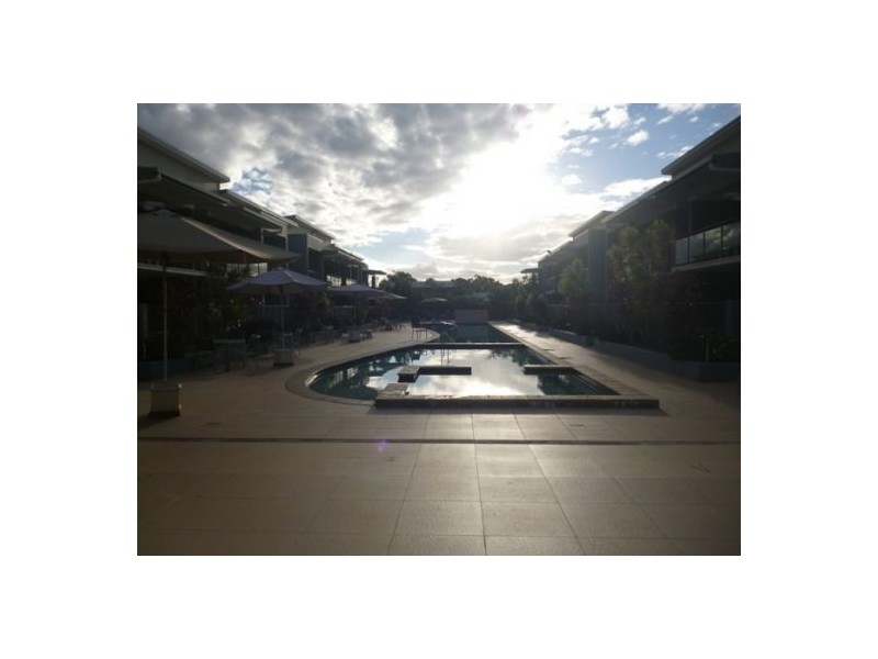 2107/627 Esplanade, Urangan QLD 4655
