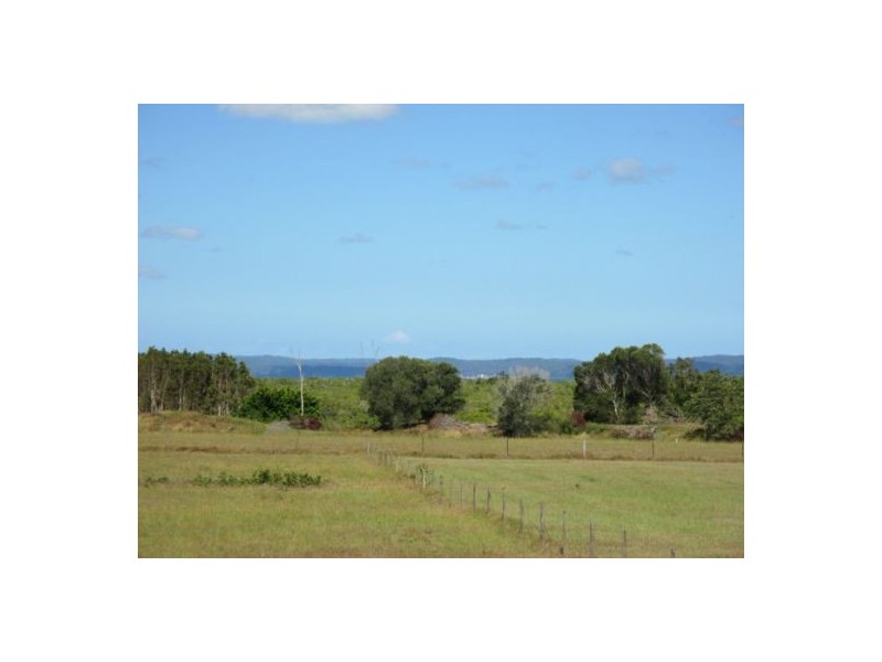 22 Bowarrady Court, River Heads QLD 4655
