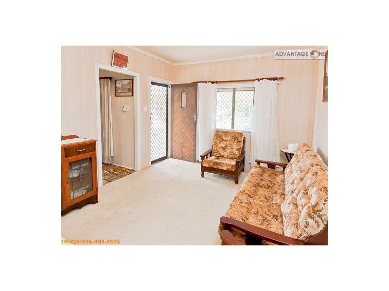 33 Kent St, Urangan QLD 4655