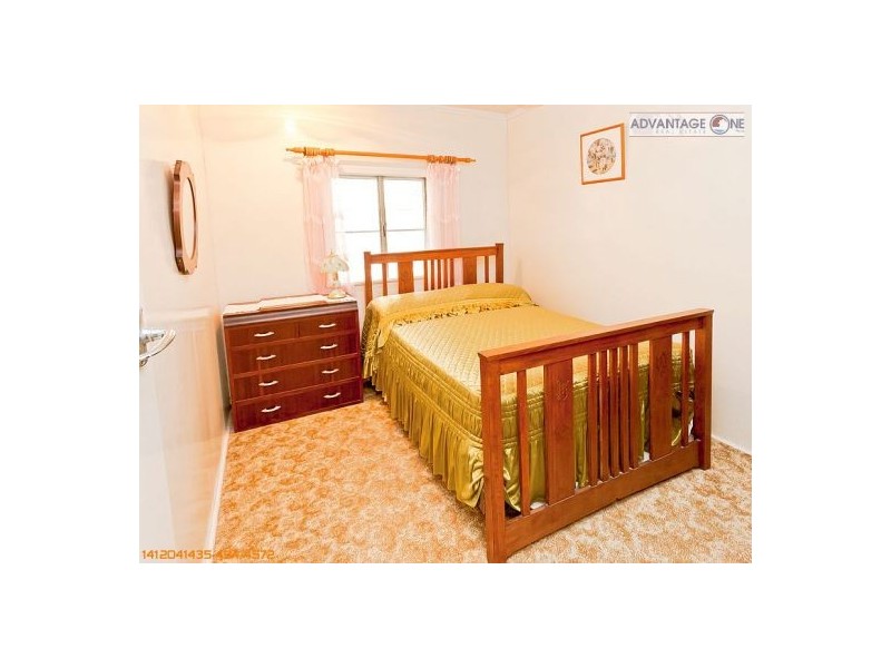 33 Kent St, Urangan QLD 4655