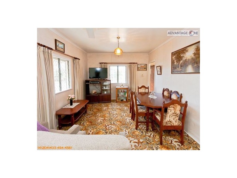 33 Kent St, Urangan QLD 4655