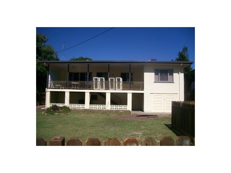 546 Esplanade, Urangan QLD 4655