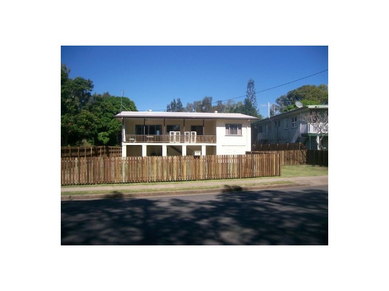 546 Esplanade, Urangan QLD 4655
