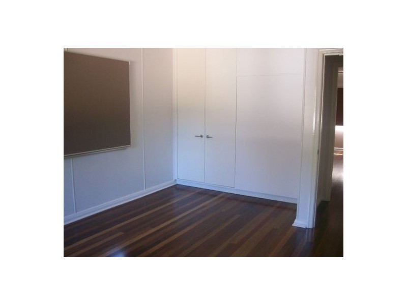 546 Esplanade, Urangan QLD 4655