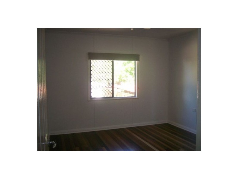 546 Esplanade, Urangan QLD 4655