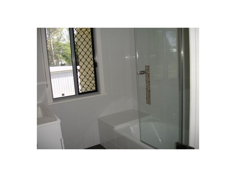 546 Esplanade, Urangan QLD 4655