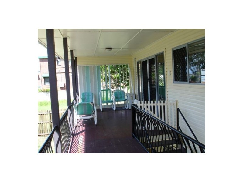 546 Esplanade, Urangan QLD 4655