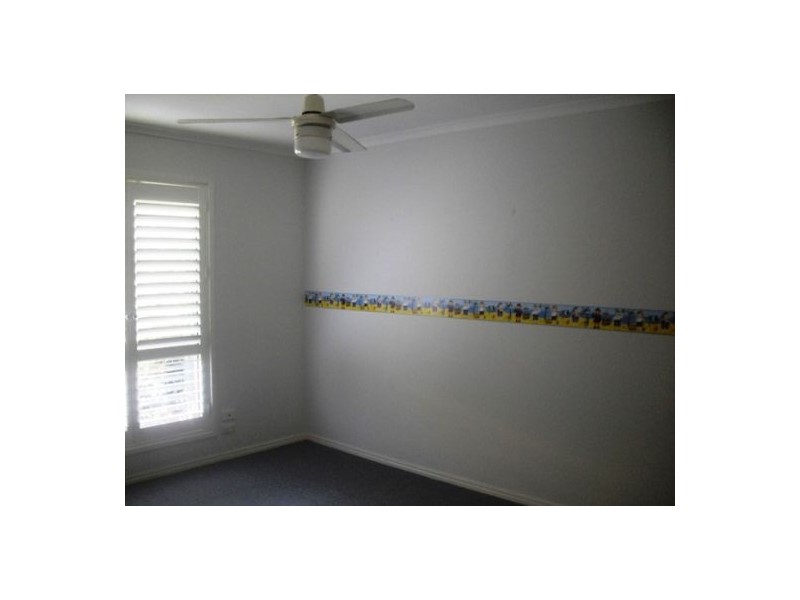 7 North Street, Point Vernon QLD 4655