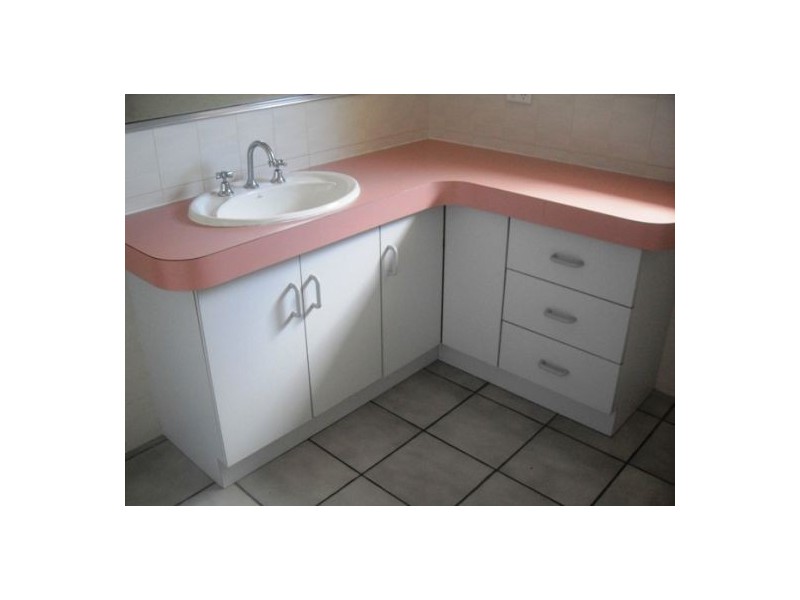 7 North Street, Point Vernon QLD 4655