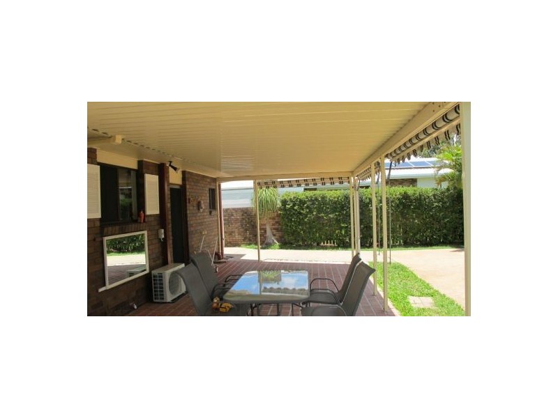 7 North Street, Point Vernon QLD 4655