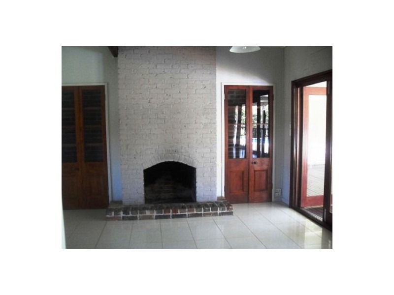 7 Daintree Drive, Urangan QLD 4655