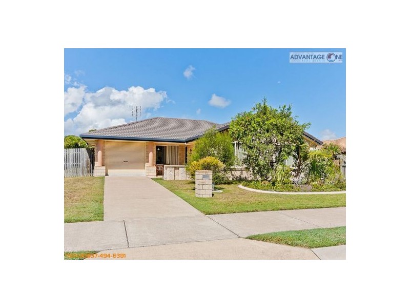 12 EMERALD PARK WAY, Urangan QLD 4655