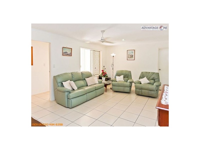 12 EMERALD PARK WAY, Urangan QLD 4655