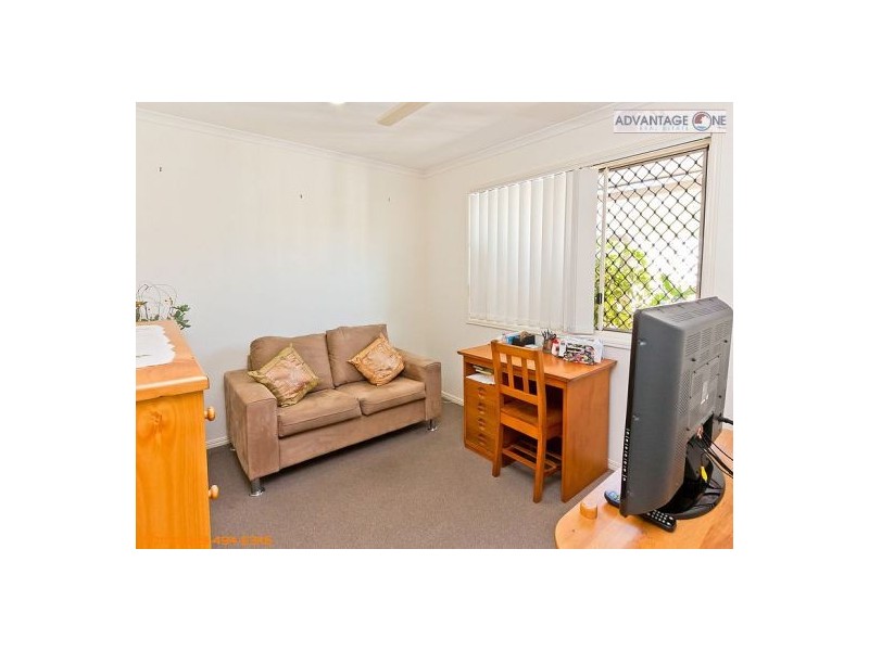 12 EMERALD PARK WAY, Urangan QLD 4655