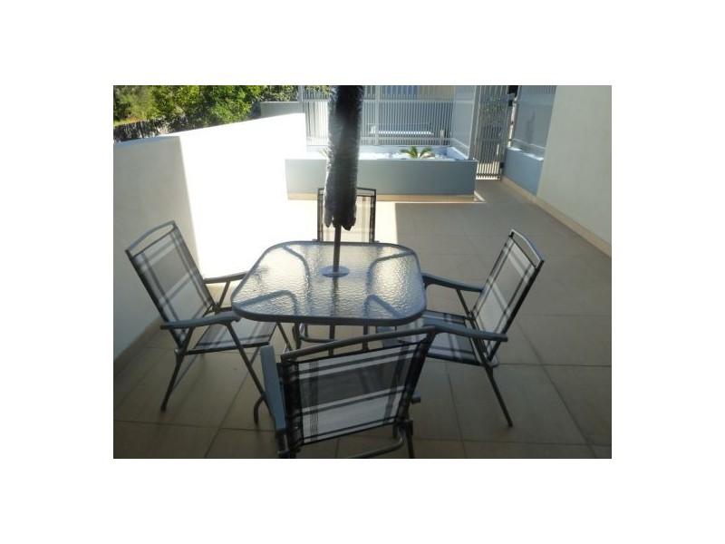 1005/627 esplanade, Urangan QLD 4655