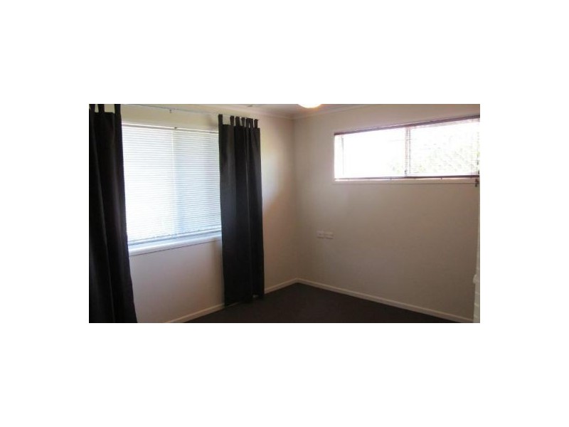 61 drummond, Urangan QLD 4655