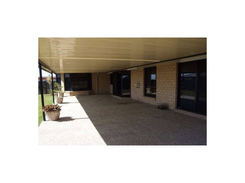 8 KINGSTON CLOSE, Wondunna QLD 4655