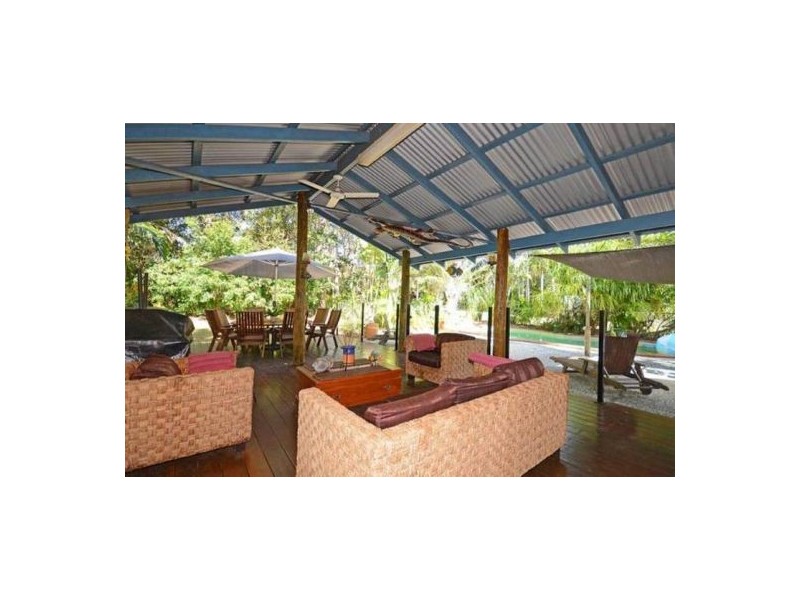 26 FLORA, Dundowran Beach QLD 4655