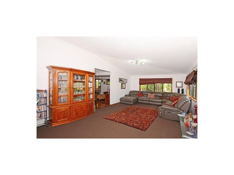 26 FLORA, Dundowran Beach QLD 4655