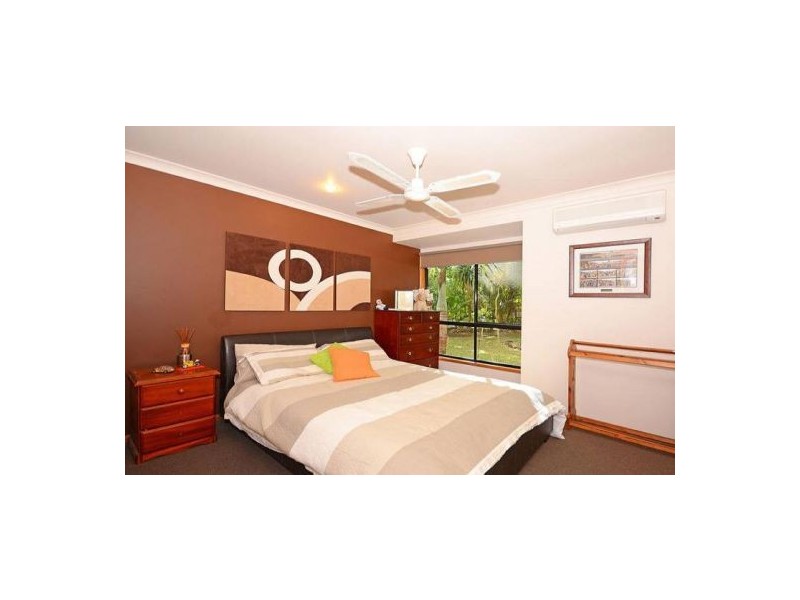 26 FLORA, Dundowran Beach QLD 4655