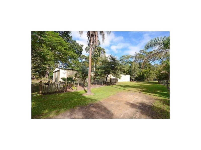 26 FLORA, Dundowran Beach QLD 4655