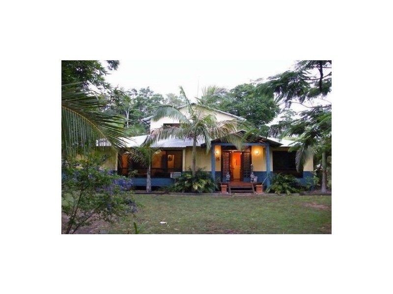 26 FLORA, Dundowran Beach QLD 4655