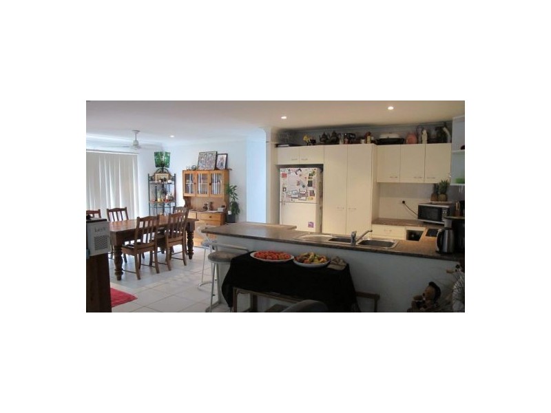 13 BRACKISH CRT, Toogoom QLD 4655