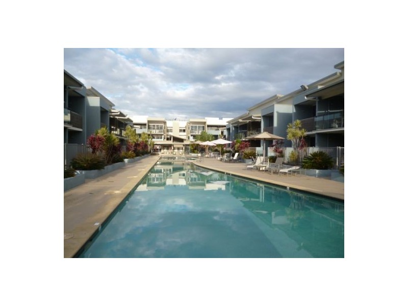 2009/627 Esplanade, Urangan QLD 4655