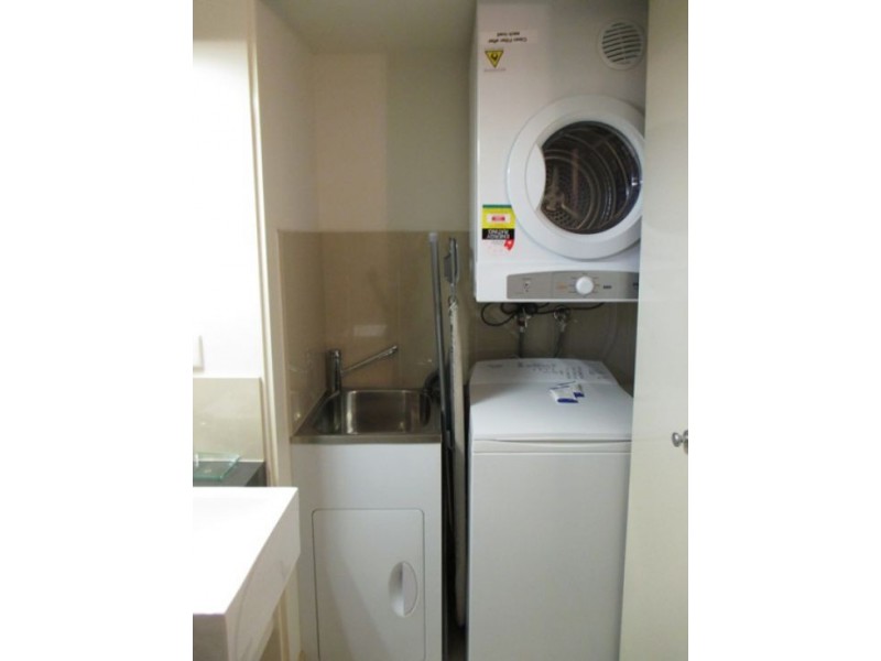 2009/627 Esplanade, Urangan QLD 4655