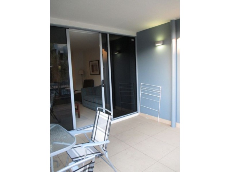 2009/627 Esplanade, Urangan QLD 4655