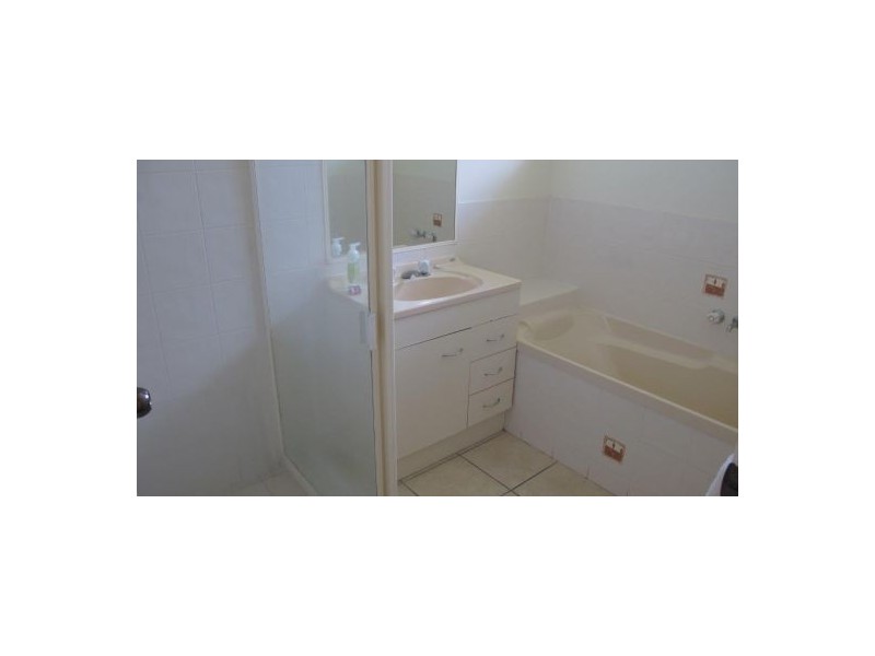 70 BANKSIA ST, Point Vernon QLD 4655