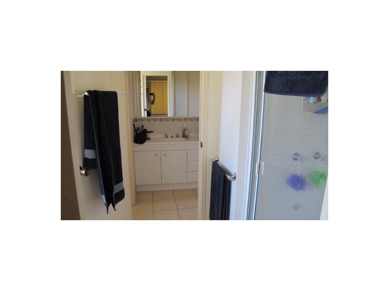 4 GUMTREE DVE, Urraween QLD 4655