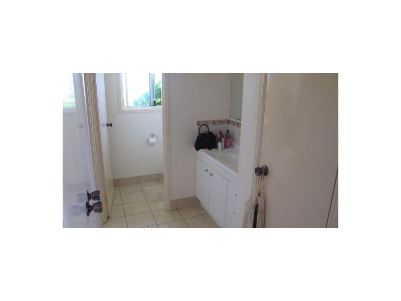 4 GUMTREE DVE, Urraween QLD 4655