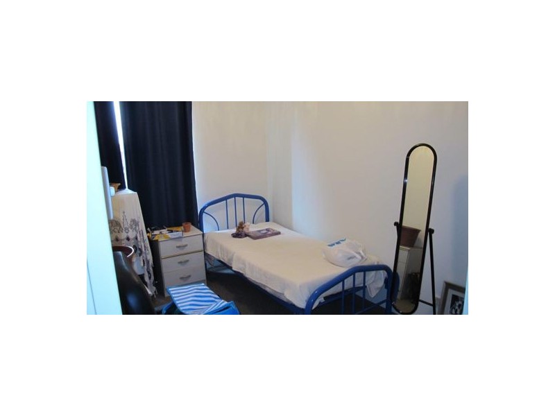 UNIT 1 / 13 PULGUL ST, Urangan QLD 4655