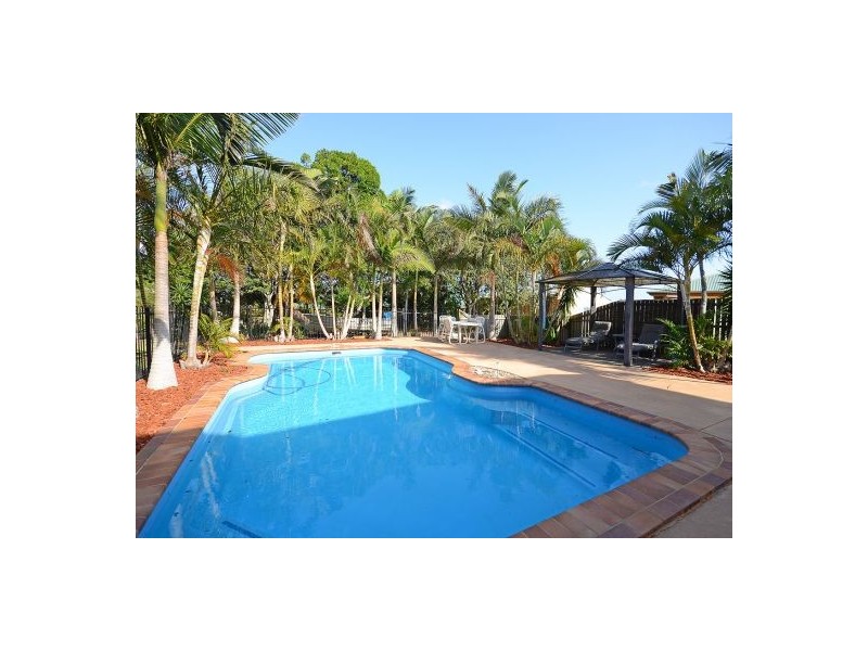 65 PALM WAY, Dundowran Beach QLD 4655