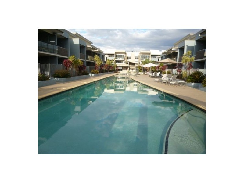 2102/627 Esplanade, Urangan QLD 4655