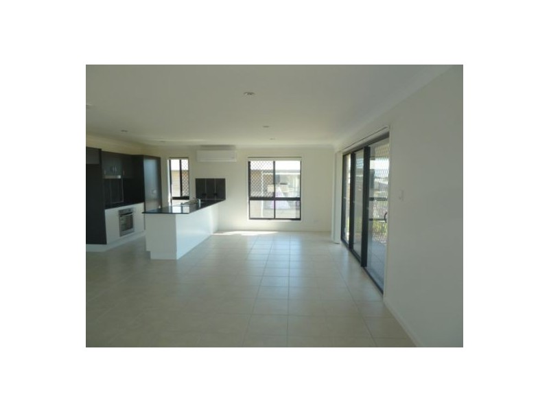 9 Steel Street, Wondunna QLD 4655