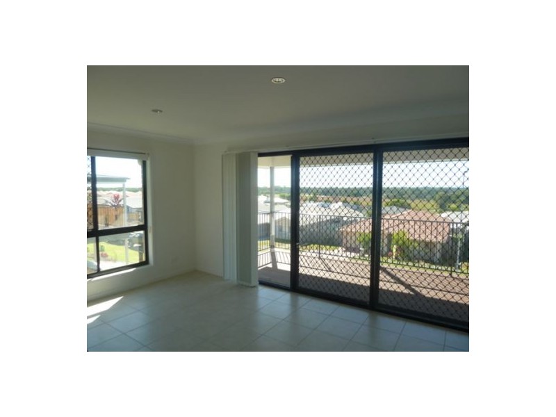 9 Steel Street, Wondunna QLD 4655