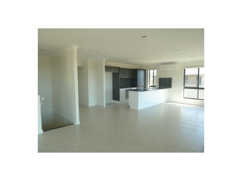 9 Steel Street, Wondunna QLD 4655