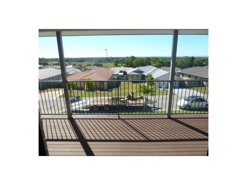 9 Steel Street, Wondunna QLD 4655