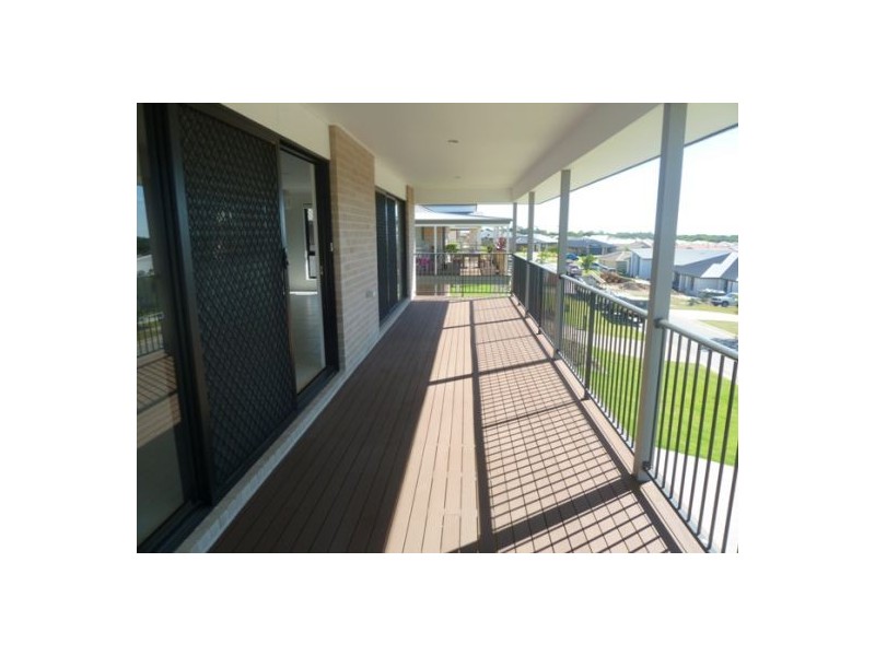 9 Steel Street, Wondunna QLD 4655