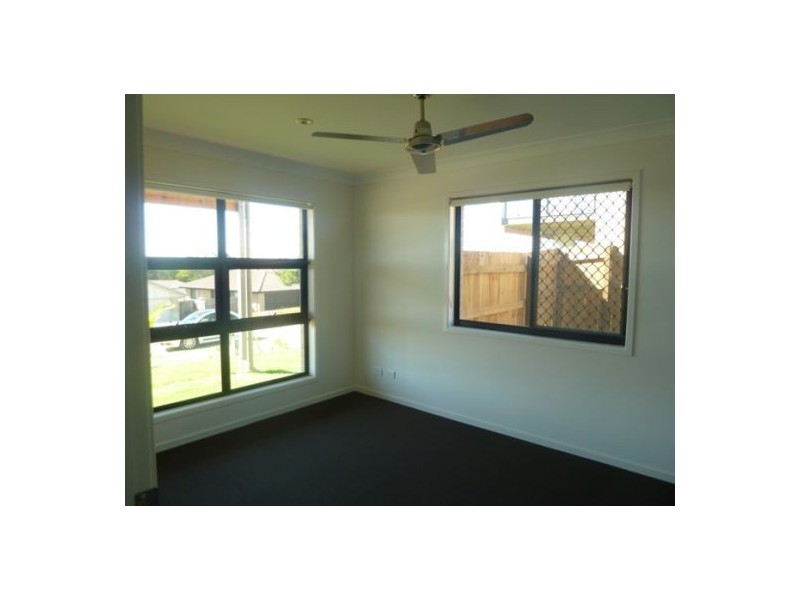 9 Steel Street, Wondunna QLD 4655